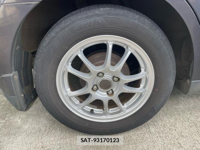 Nissan TIIDA 2010-09 8102307-5