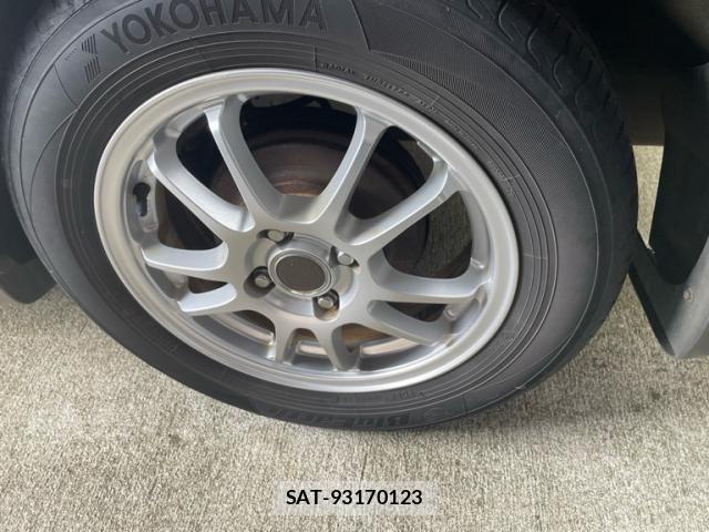 Nissan TIIDA 2010-09 8102307-6