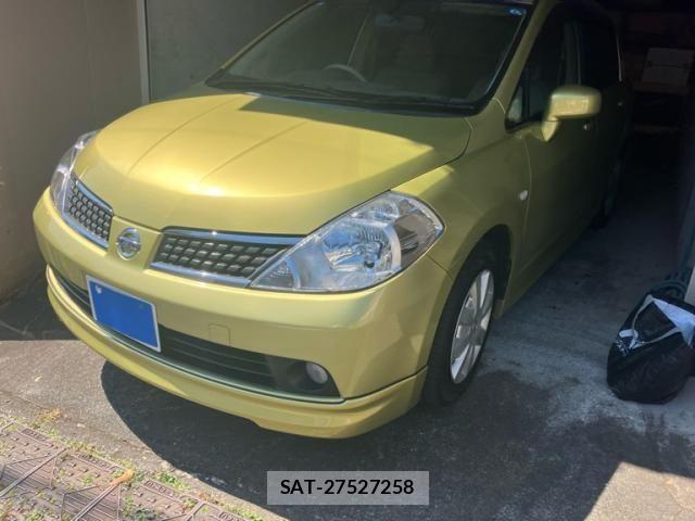 Nissan TIIDA 2005-04 8210686-1
