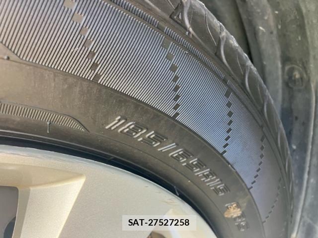 Nissan TIIDA 2005-04 8210686-8