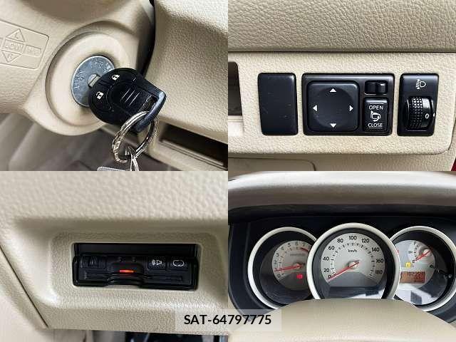 Nissan TIIDA 2008-08 8232153-5