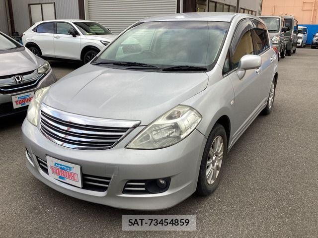 Nissan TIIDA 2012-03 8232152-0