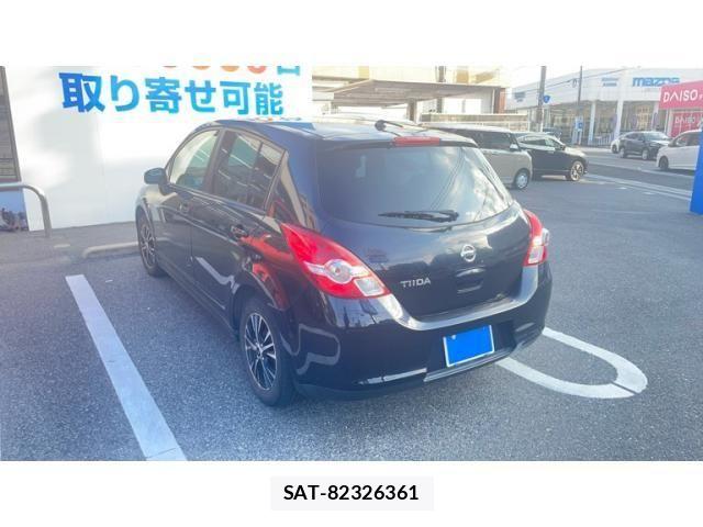 Nissan TIIDA 2012-03 8232156-2