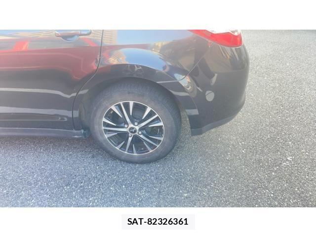Nissan TIIDA 2012-03 8232156-3