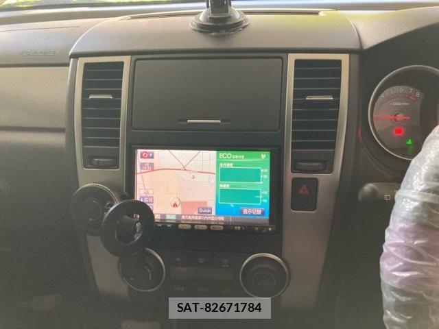 Nissan TIIDA 2009-09 8317662-17