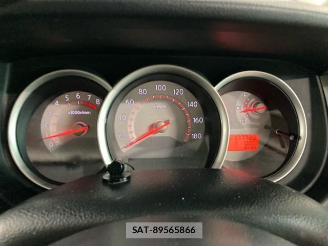 Nissan TIIDA 2011-11 8317663-18