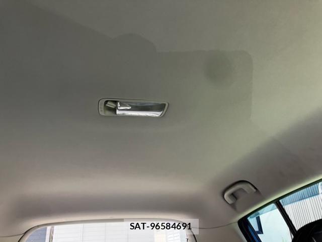 Nissan TIIDA 2009-08 8338222-25