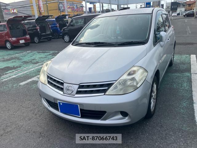 Nissan TIIDA 2010-11 8369431-1