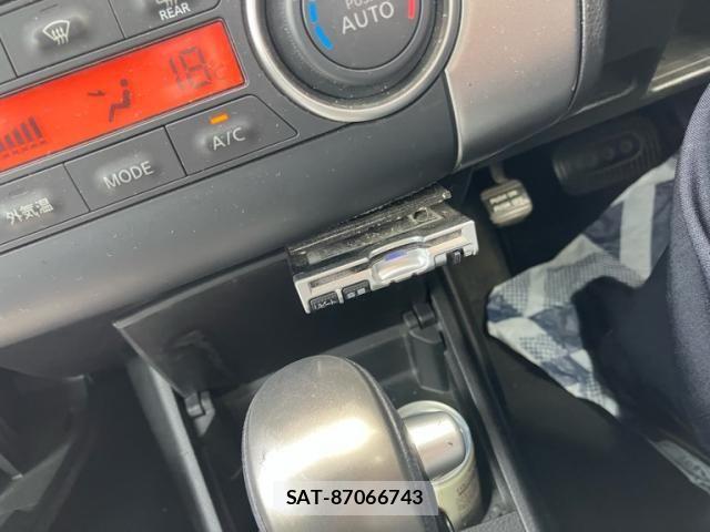Nissan TIIDA 2010-11 8369431-21