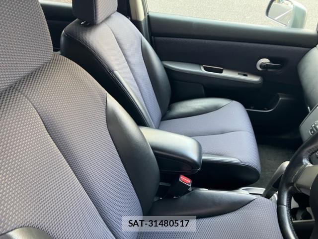Nissan TIIDA 2006-03 8372289-13