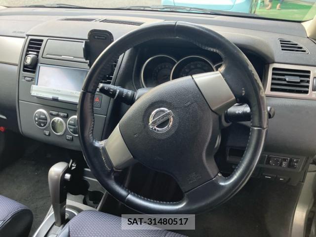Nissan TIIDA 2006-03 8372289-17