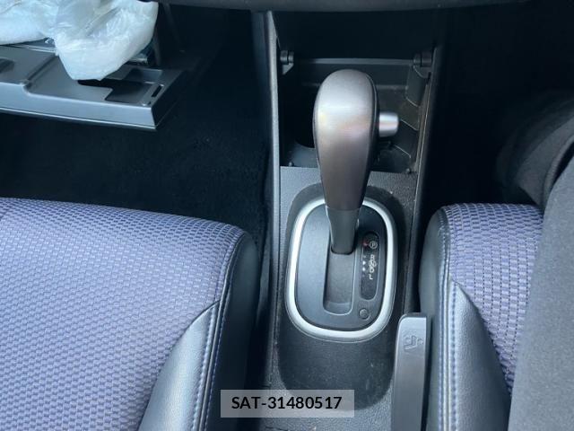 Nissan TIIDA 2006-03 8372289-23