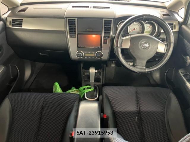 Nissan TIIDA 2011-09 8438989-16
