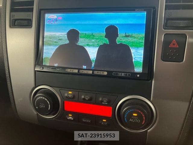 Nissan TIIDA 2011-09 8438989-21