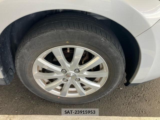 Nissan TIIDA 2011-09 8438989-4