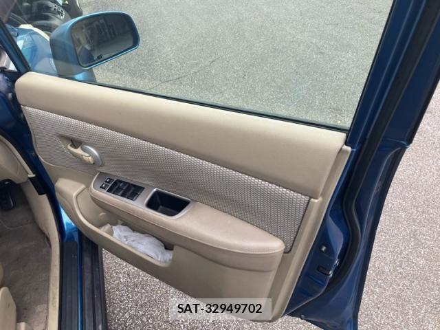 Nissan TIIDA 2005-01 8438987-11
