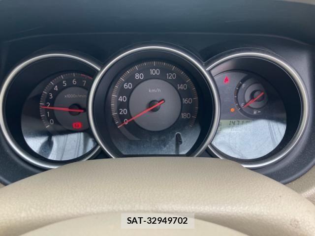 Nissan TIIDA 2005-01 8438987-17