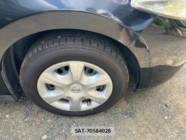 Nissan TIIDA 2011-11 8458641-2
