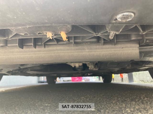 Nissan TIIDA 2012-01 8486189-9