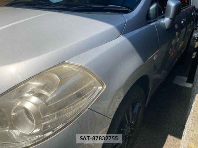 Nissan TIIDA 2012-01 8486189-3