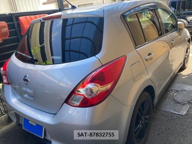 Nissan TIIDA 2012-01 8486189-5