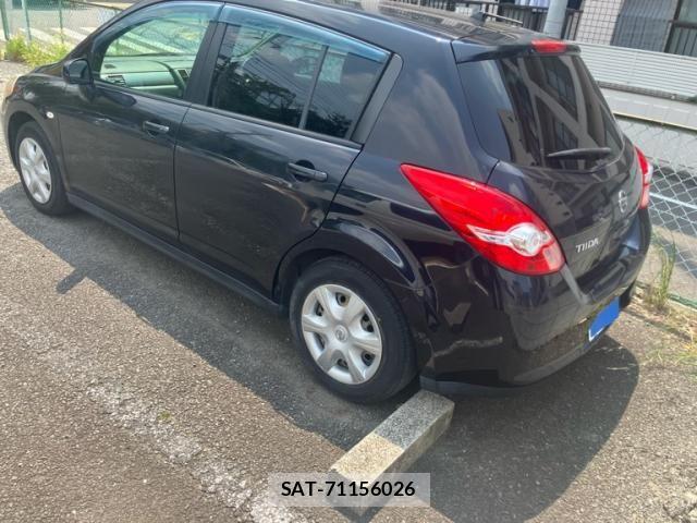 Nissan TIIDA 2009-11 8527796-4