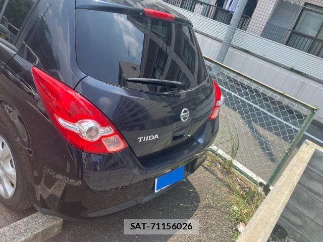 Nissan TIIDA 2009-11 8527796-5