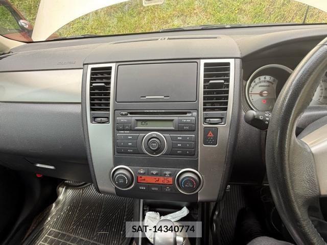 Nissan TIIDA 2011-09 8527805-21