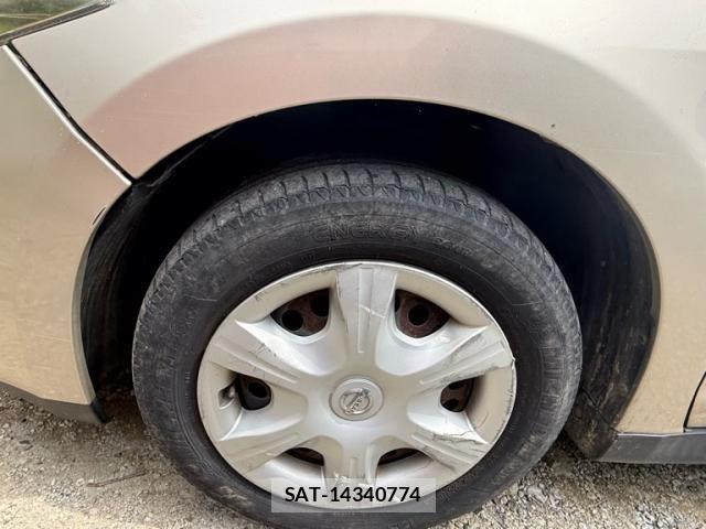 Nissan TIIDA 2011-09 8527805-5