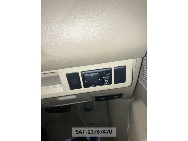 Nissan TIIDA 2005-08 8527799-11