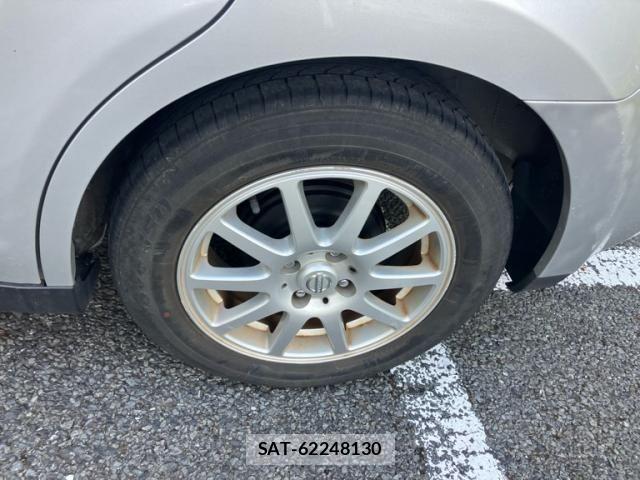 Nissan TIIDA 2009-10 8527802-3