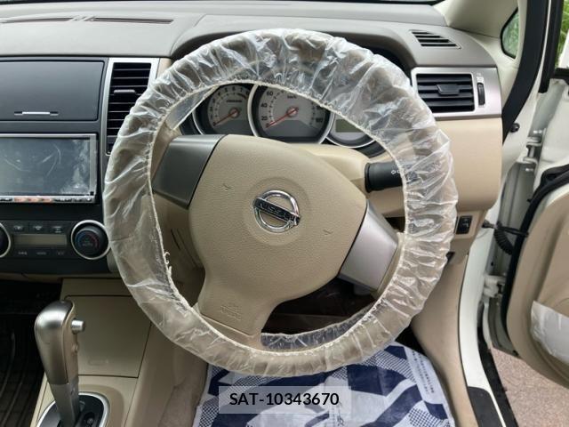 Nissan TIIDA 2011-03 8563823-13