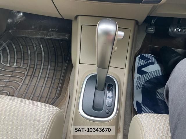 Nissan TIIDA 2011-03 8563823-19