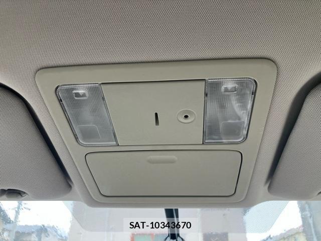 Nissan TIIDA 2011-03 8563823-21