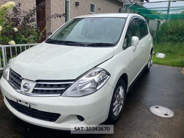 Nissan TIIDA 2011-03 8563823-2
