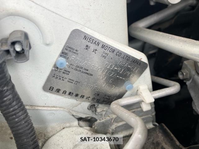 Nissan TIIDA 2011-03 8563823-6