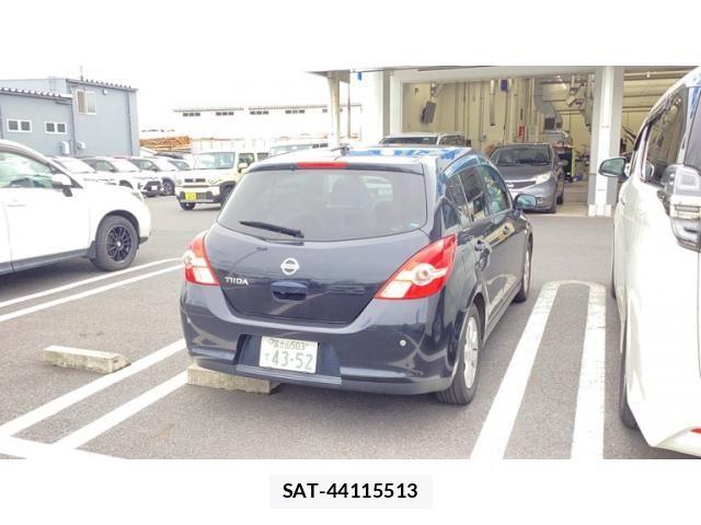 Nissan TIIDA 2009-10 8662008-3
