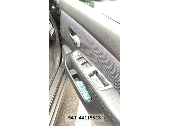 Nissan TIIDA 2009-10 8662008-4