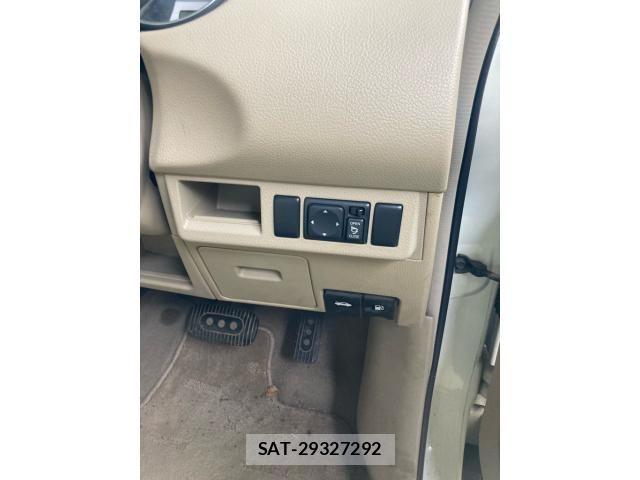 Nissan TIIDA 2008-03 8686794-12