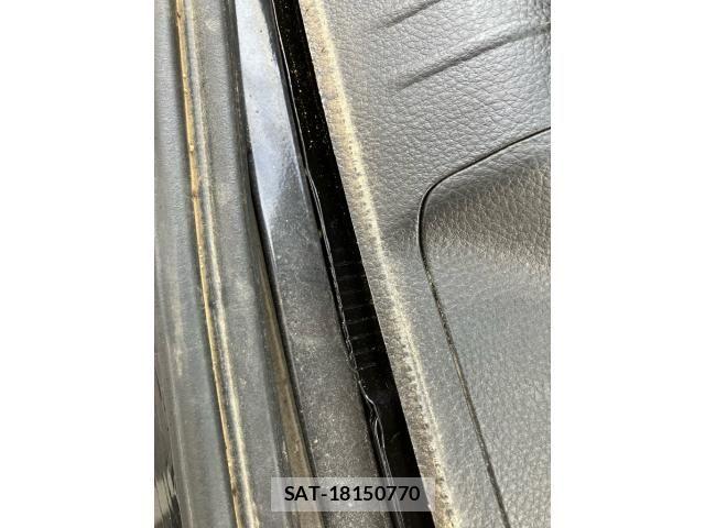 Nissan TIIDA 2012-02 8832090-26
