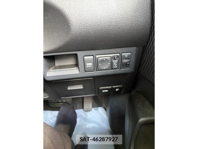 Nissan TIIDA 2011-09 8832091-22