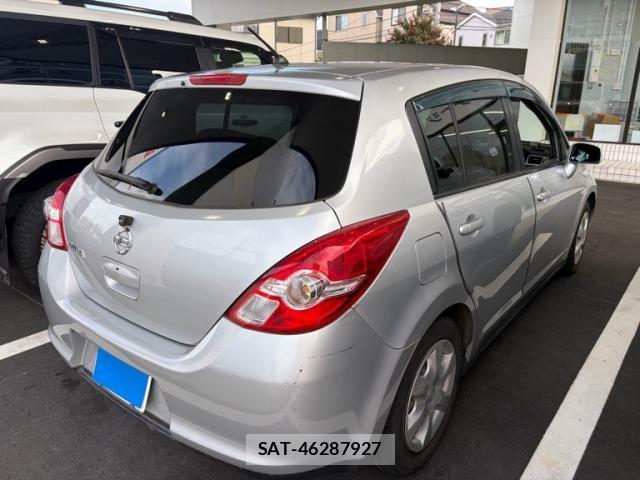 Nissan TIIDA 2011-09 8832091-2