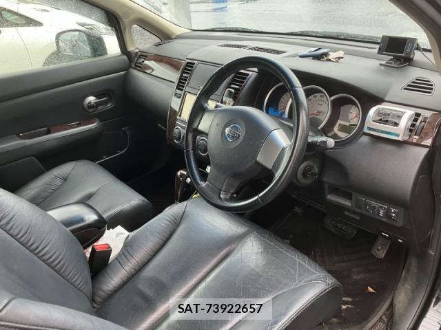 Nissan TIIDA 2009-10 8850883-12