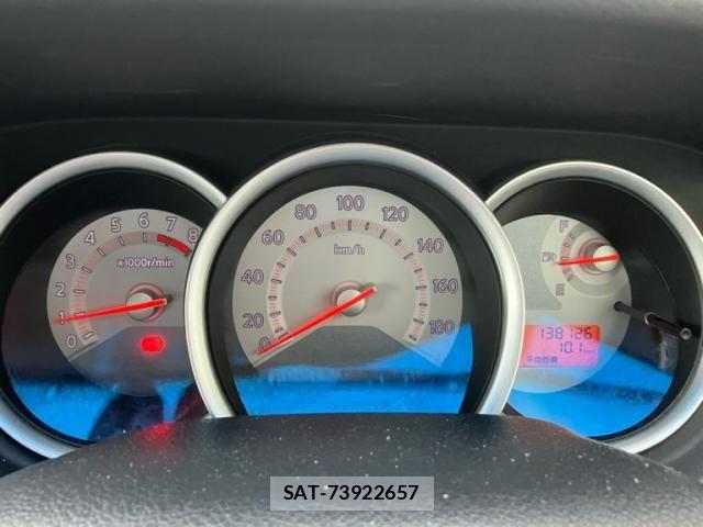 Nissan TIIDA 2009-10 8850883-18