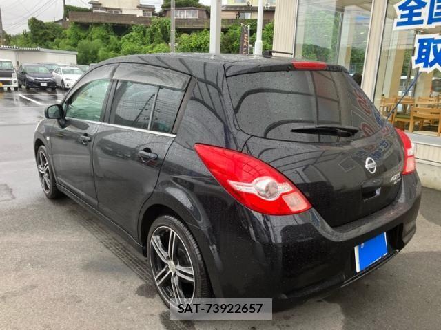 Nissan TIIDA 2009-10 8850883-2