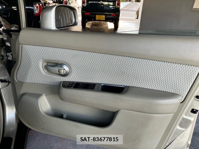Nissan TIIDA 2008-11 8872274-11
