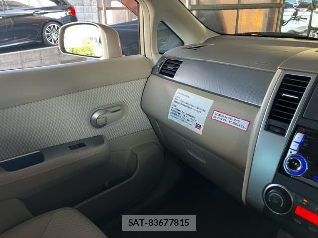 Nissan TIIDA 2008-11 8872274-19
