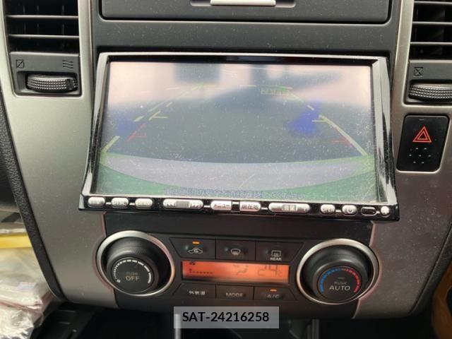 Nissan TIIDA 2009-09 8882632-17