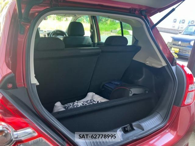 Nissan TIIDA 2010-07 8884493-12