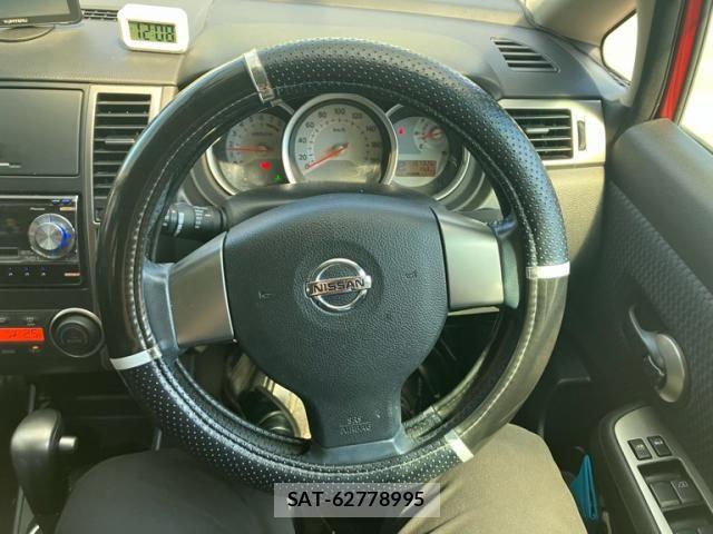 Nissan TIIDA 2010-07 8884493-13